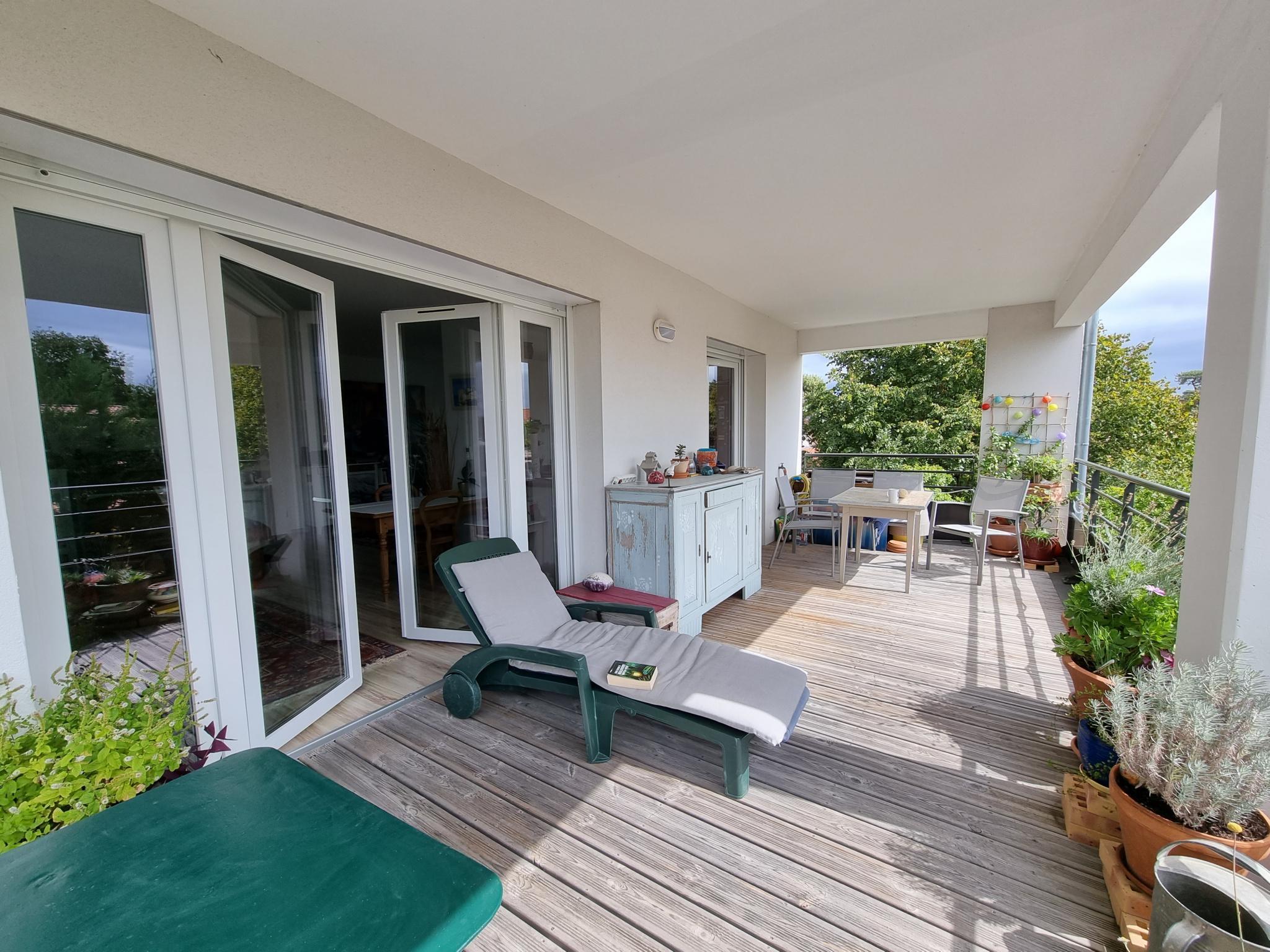 Agence immobilière : Vente appartement 64.00 m² Andernos-les-Bains